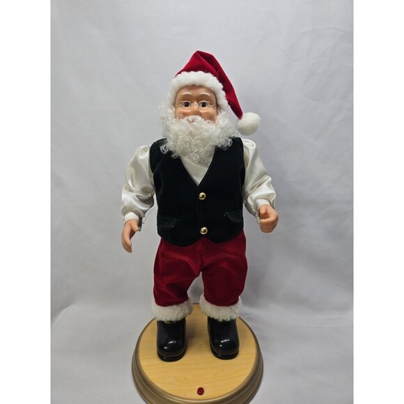 Gemmy Hip Swinging Santa Dances to The Music Of Santa Claus Is Coming To Town - Picture 2 of 16